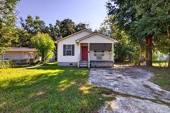 8290 Louisiana Ave