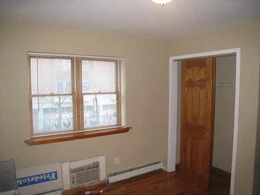 Rented by Alexiou Realty | media 6