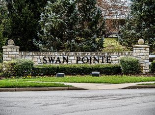 1202 Pickings Pl UNIT 102, Middletown, KY 40243