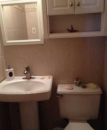 4th image of 235 Hillman Ave