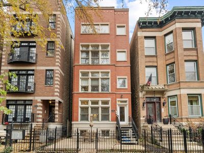 3531 N Reta Ave #1, Chicago, IL, 60657