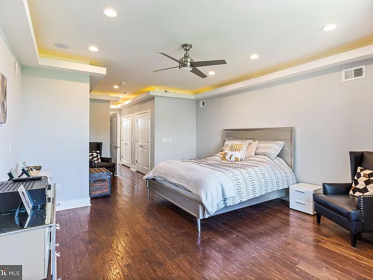 2621 E Letterly St — Photo 13