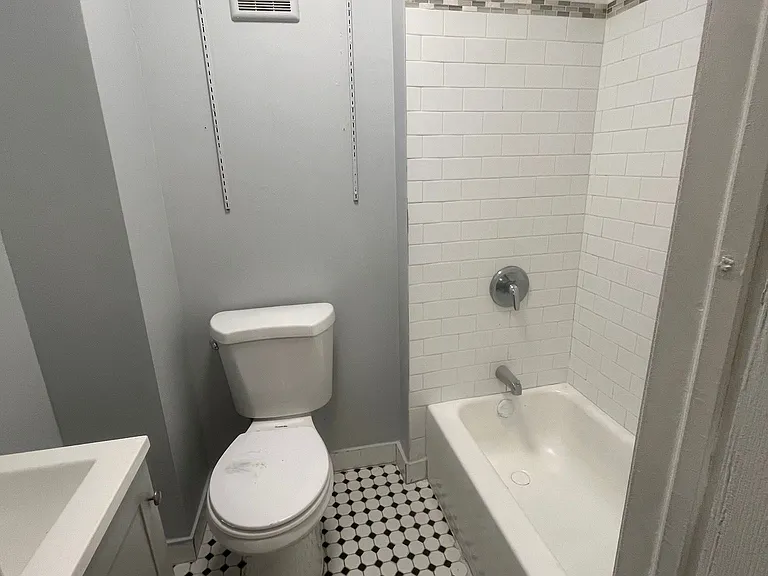 257 Sherman Ave #2 — Photo 4