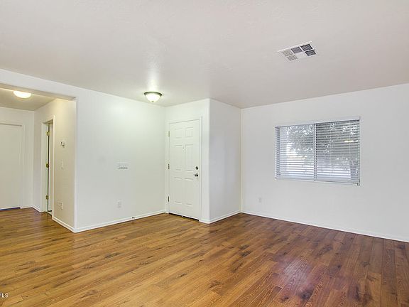 4th image of 22126 W Yavapai St