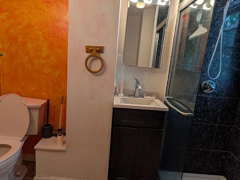 40 Bristol St #2 — Photo 11