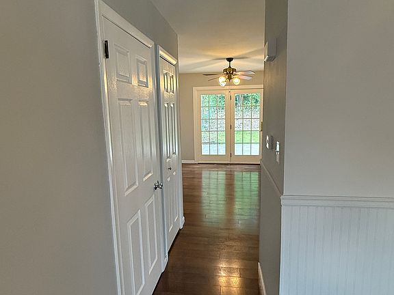 4th image of 2603 Eisenhower Ct