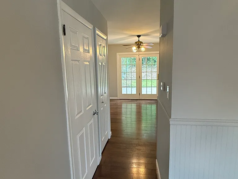 2603 Eisenhower Ct — Photo 4