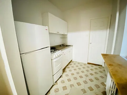 Rented by Bohemia Realty Group | media 29