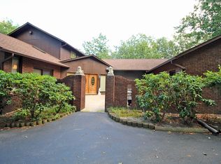 3 Pinecrest Dr, Medford, NJ 08055