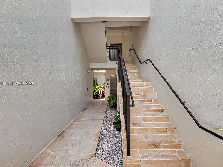 5133 Brisata Cir #L — Photo 47