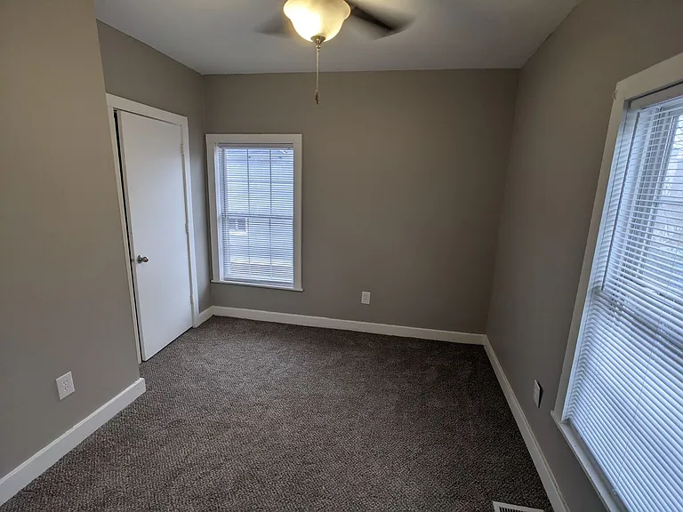 2168 Carrollton Ave — Photo 7