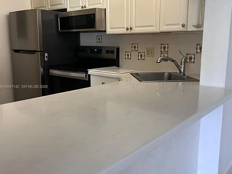 2701 NW 105th Ter — Photo 24
