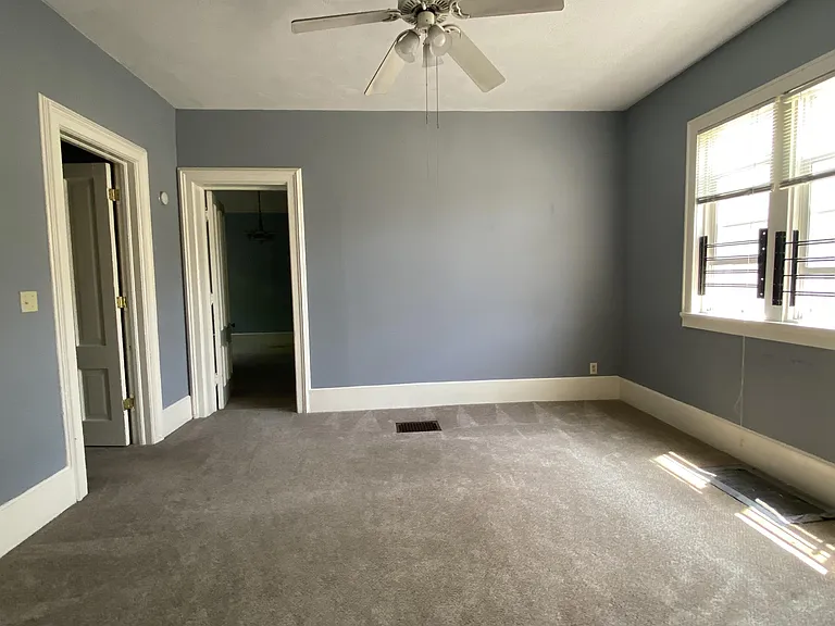 1613 N Van Buren St — Photo 7