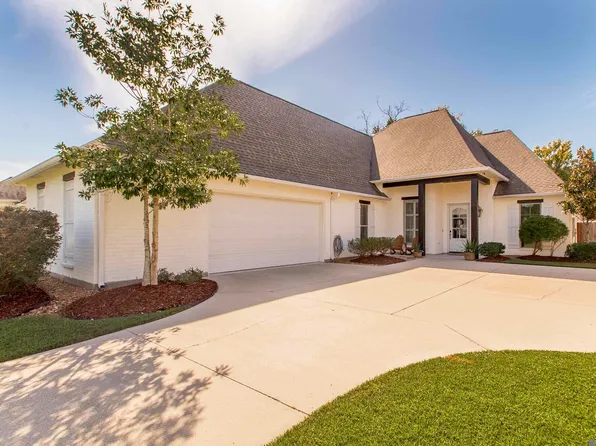 37395 Whispering Hollow Ave, Prairieville, LA 70769