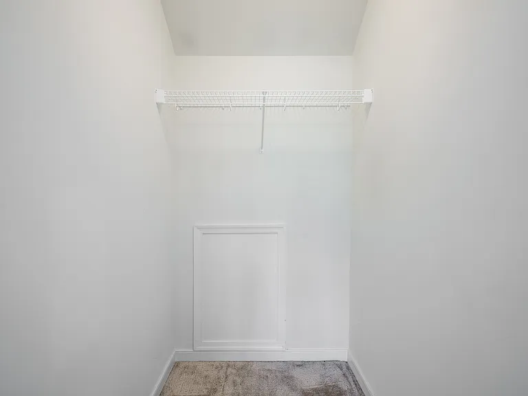 18352 Palisades Ct — Photo 32