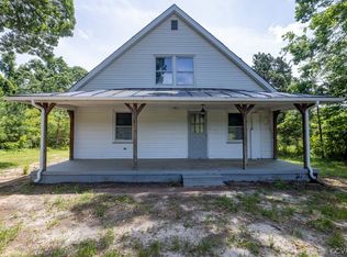 1710 Indian Oak Rd, Crewe, VA 23930