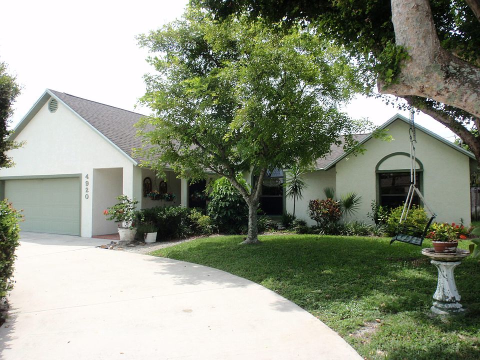 4/3 in peaceful neighborhood