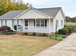 1082 Hampton Rd, Lyman, SC 29365