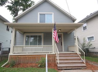 1806 Herbert St, Lansing, MI 48910