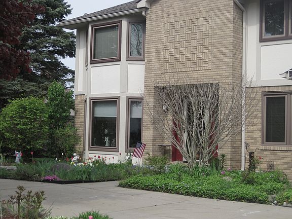 5th image of 500 Lakes Edge Dr