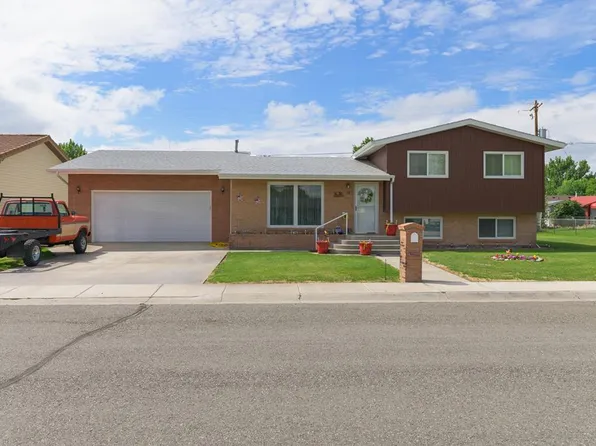 10 Circle Dr, Lovell, WY 82431