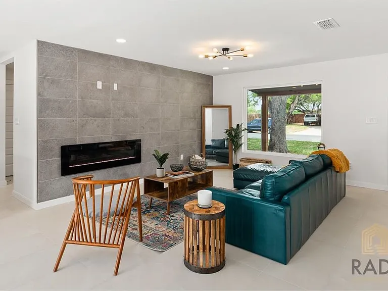 1713 Hibiscus Ave — Photo 5