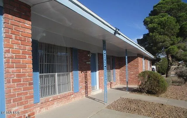 6816 Alto Rey Ave — Photo 2