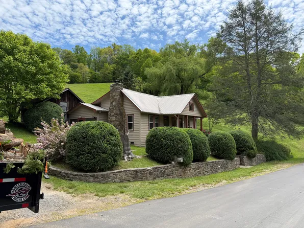 254 Bee Branch Rd, Burnsville, NC 28714