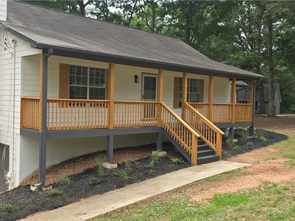 4723 Emerald Glen Dr, Douglasville, GA 30135