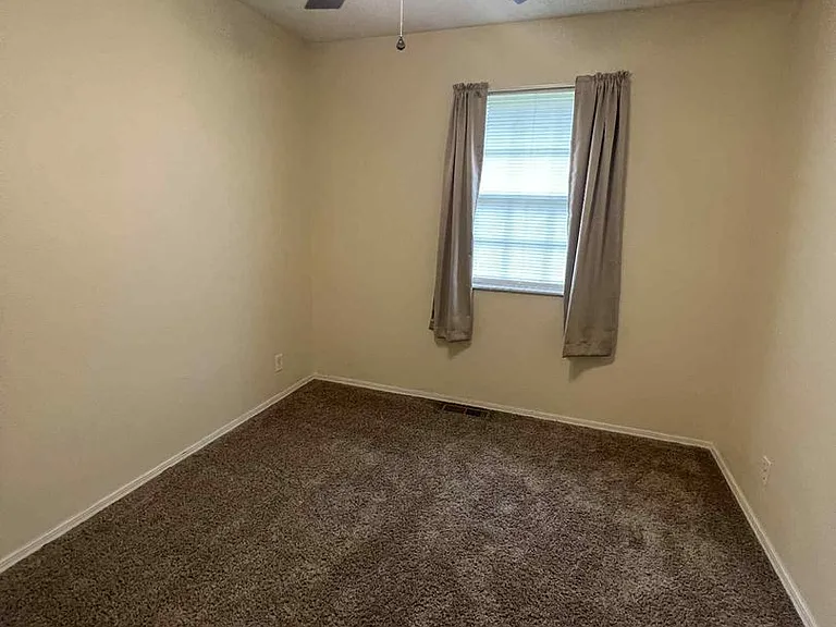 115 Bulger Dr — Photo 7