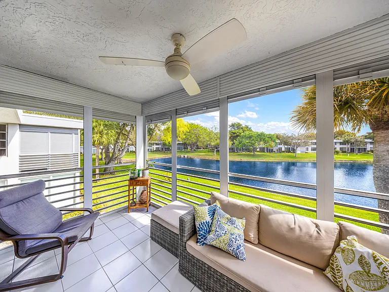 4261 W Palm Aire Dr #204 — Photo 18