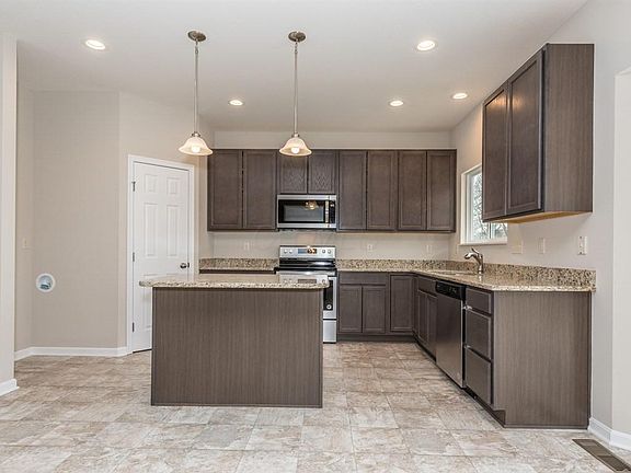 httpphotos.listhub.net CCOMLSOH 217033709 5 lm 20180412T165728