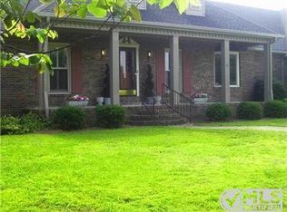 402 Trevino Trl, Springfield, TN 37172