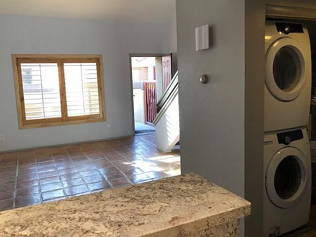 1432 W Emerald Ave — Photo 23