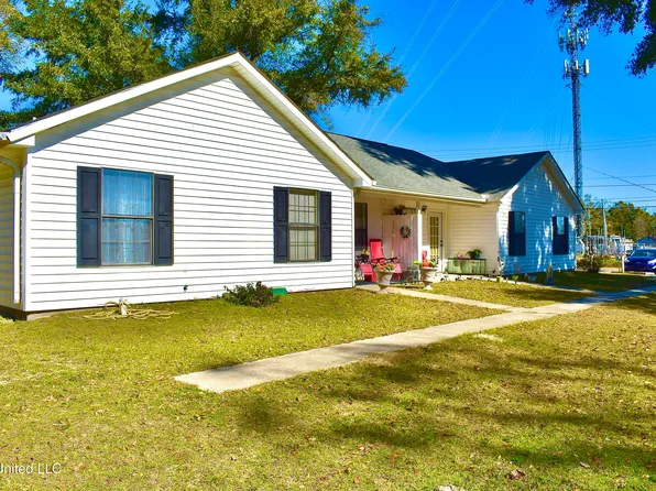 2207 15th Ave #A, Gulfport, MS 39501