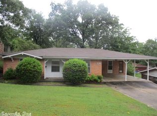 1915 Arrowhead Rd, North Little Rock, AR 72118