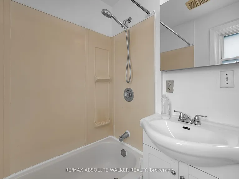 131 Dagmar Ave #3 — Photo 31