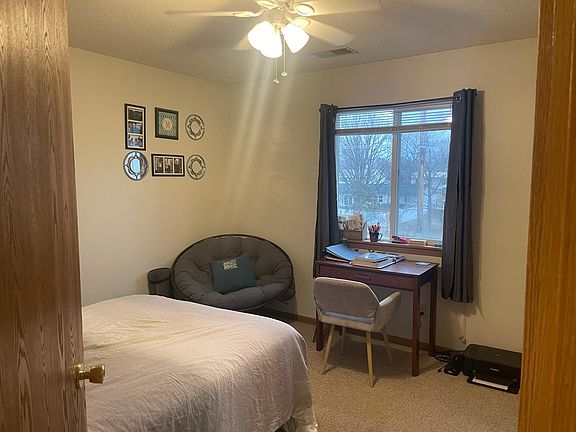 5th image of 50 Village Dr APT 10