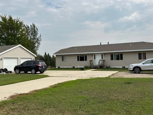 505 Lindstrom Ave, Grove City, MN 56243