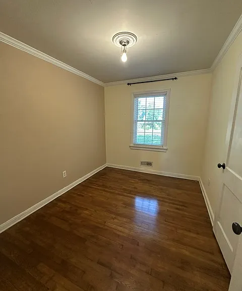 9004 Sparrow Dr — Photo 11