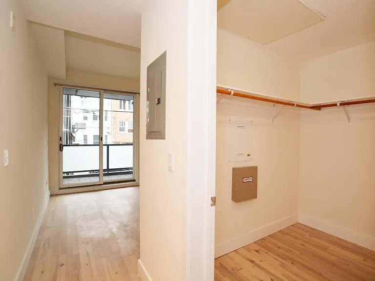 480 14th St #3 — Photo 13
