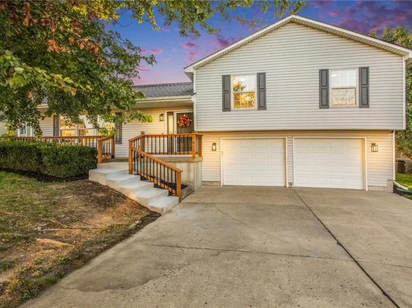 1813 NW Bradford Ct, Grain Valley, MO 64029