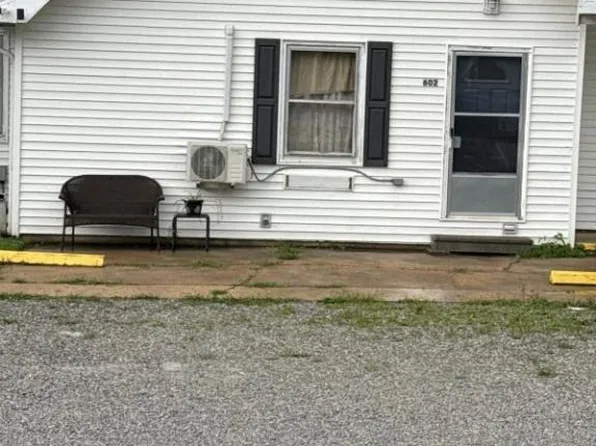 602 W Jackson St, Warsaw, MO 65355