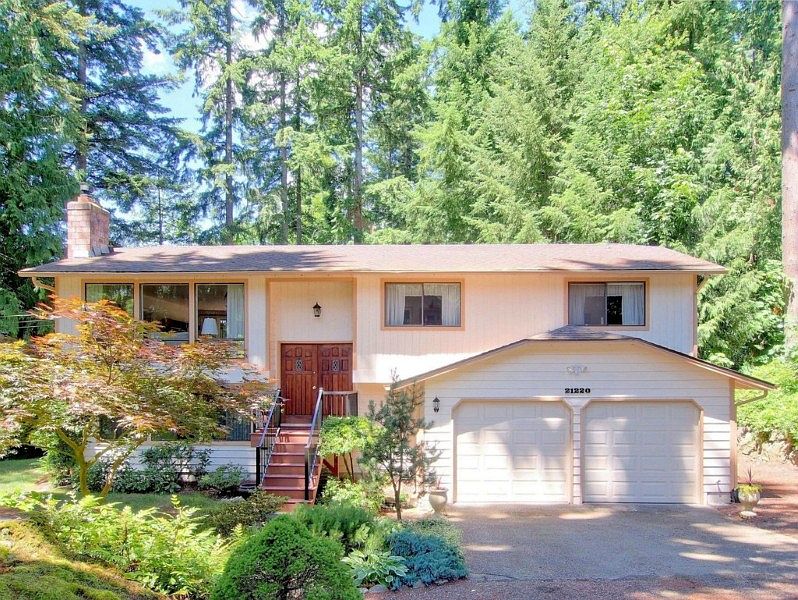 1st image of 21220 NE 156th St