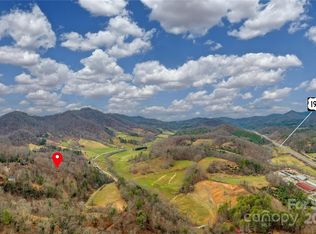 201 Pinnacle Rd, Burnsville, NC 28714