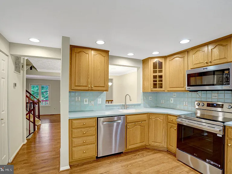 2920 Montauk Ct — Photo 11