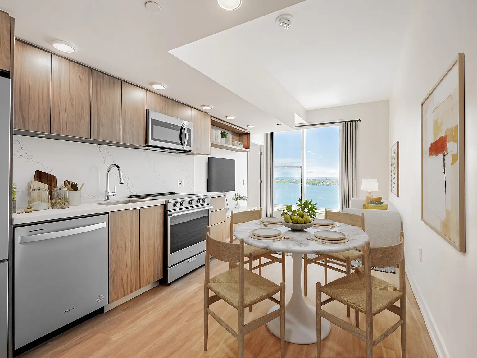 370 Queens Quay West — Photo 1