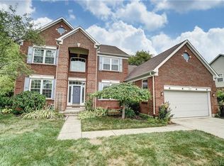 1235 Spring Ash Dr, Centerville, OH 45458