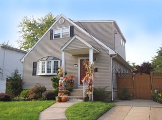 1650 Carlton Ave, Staten Island, NY 10309