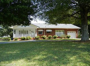 1094 Hickory Tree Rd, Winston Salem, NC 27127